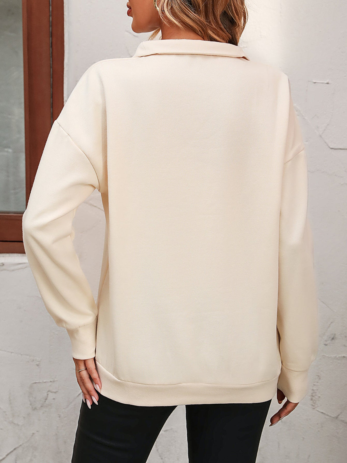 Women's half zip sweatshirt - detail