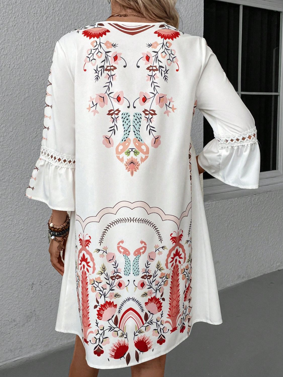 Women's embroidery-look print dress - detail
