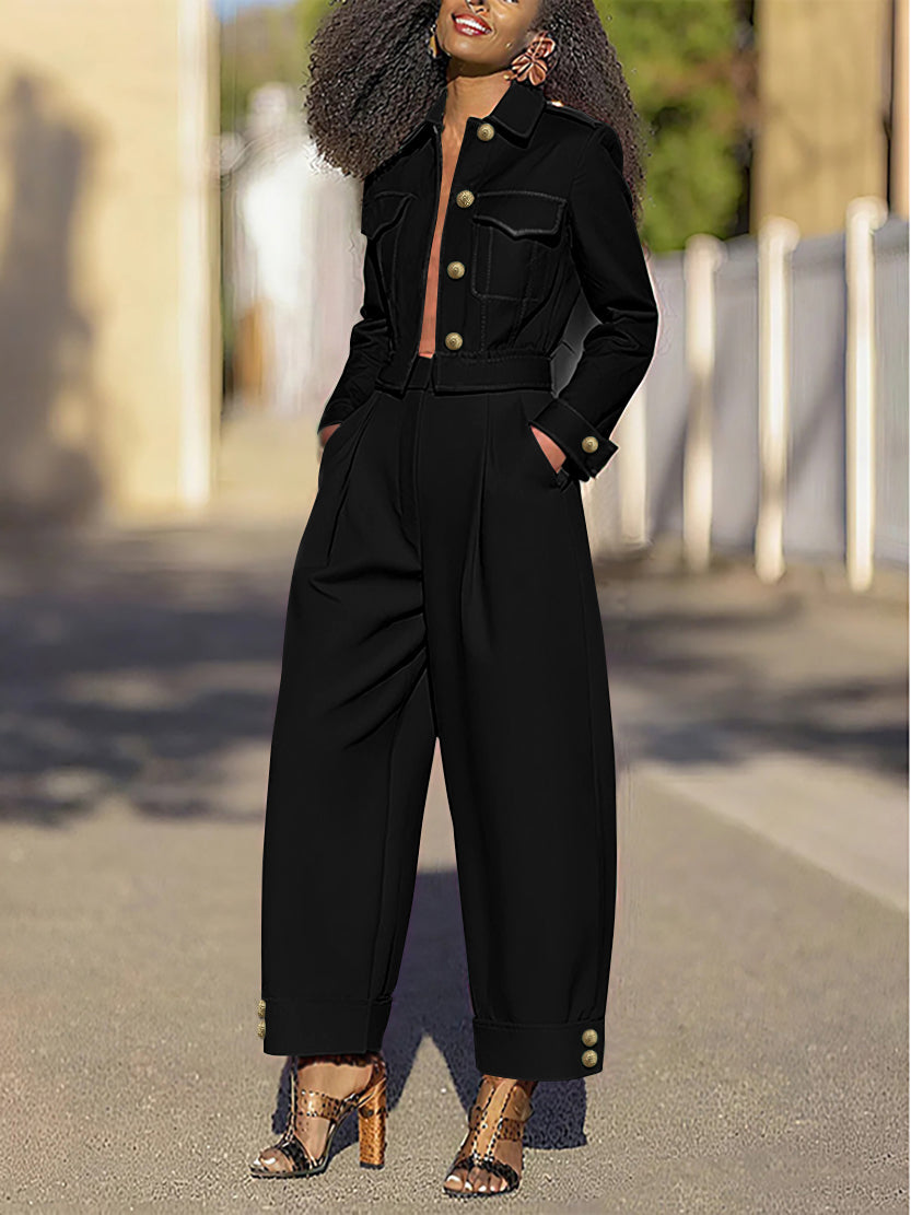 Cropped utility jacket with a lapel collar and flap pockets in black