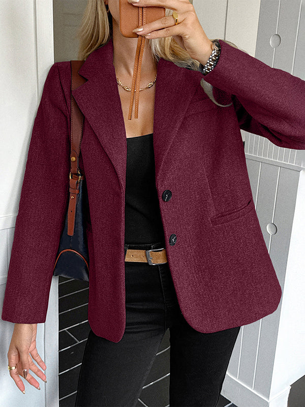 Brushed wool-look blazer with a notch lapel and two flap pockets in wine red