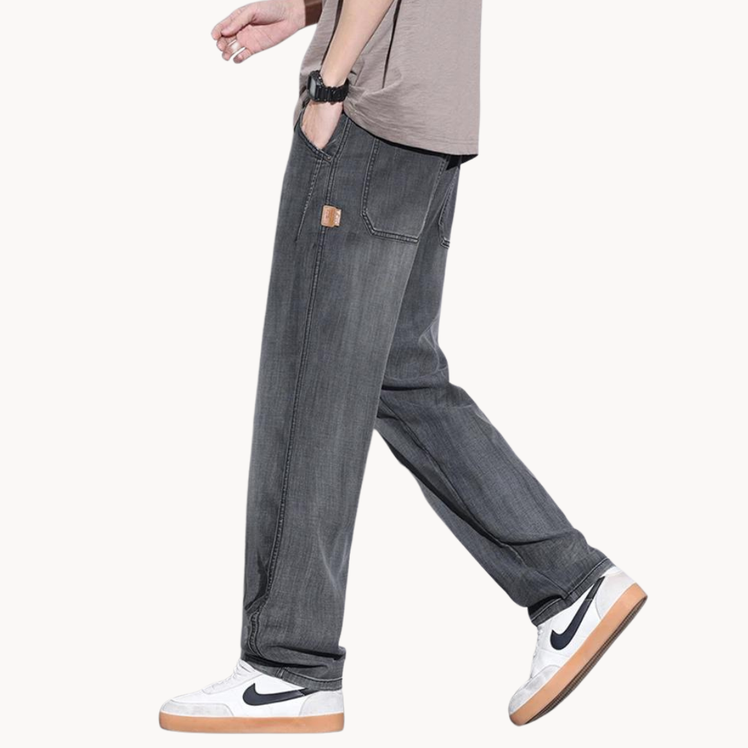 Men's Lightweight Denim Jeans - detail view | SAINT DOR