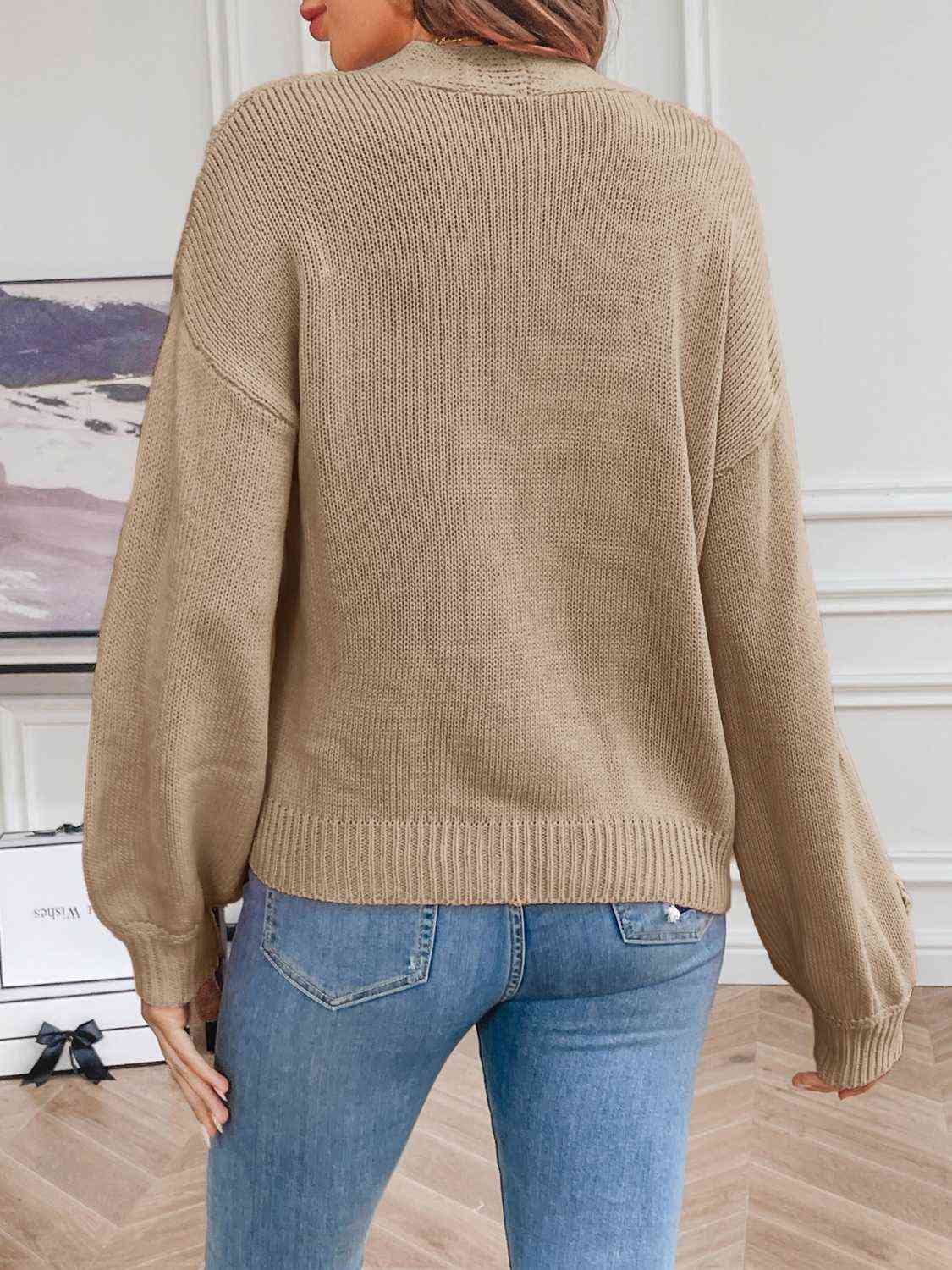 Women's crochet flower cardigan - detail