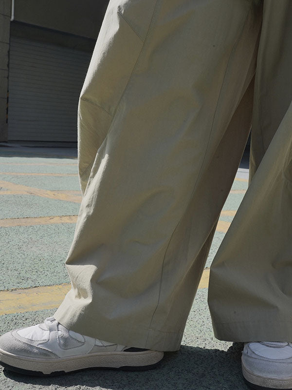 Wide-leg barrel trousers in cotton with curved knee seams