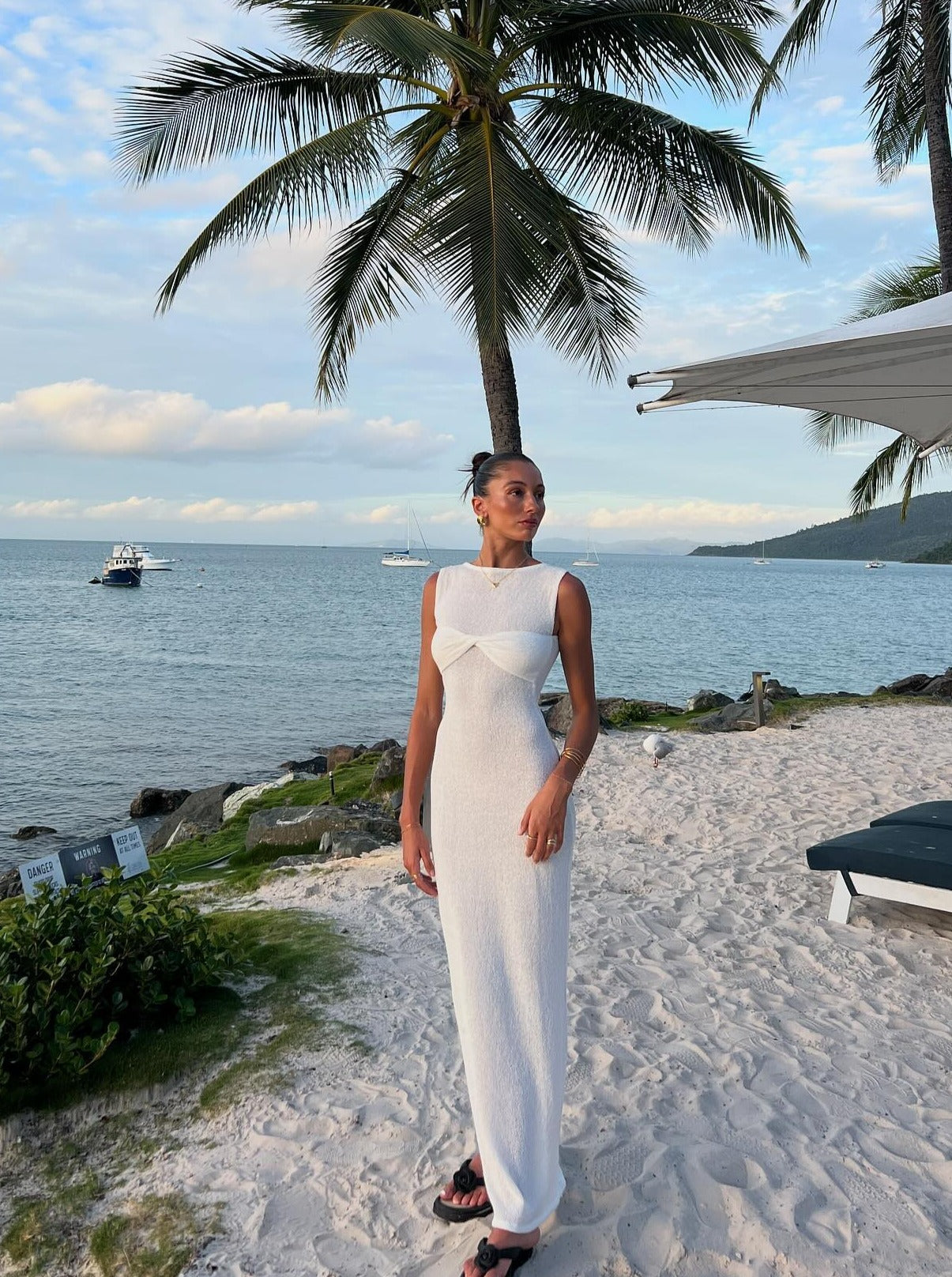 Women's Knit Maxi Dress – Twist Detail Elegant Versatile – detail view