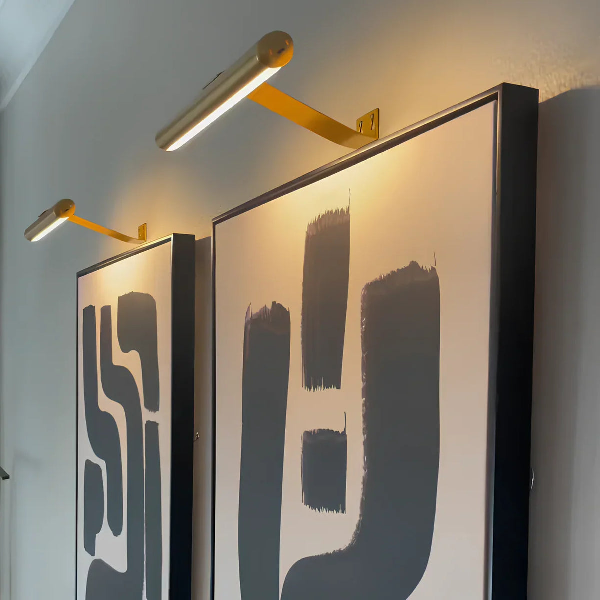 Cordless Dimmable Wall Light — view 7