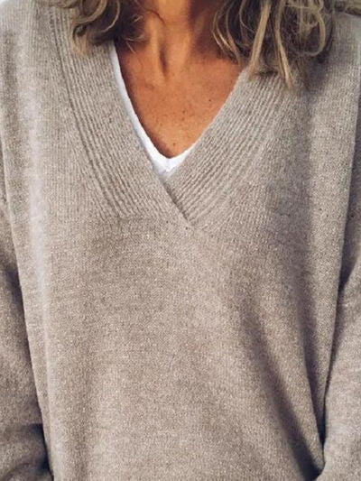 Women's V-neck dropped shoulder jumper - detail