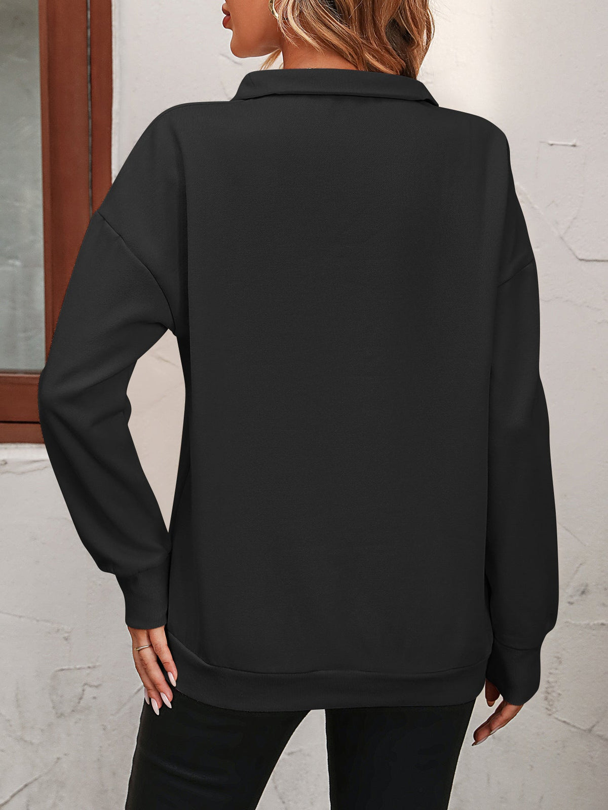 Women's half zip sweatshirt - detail