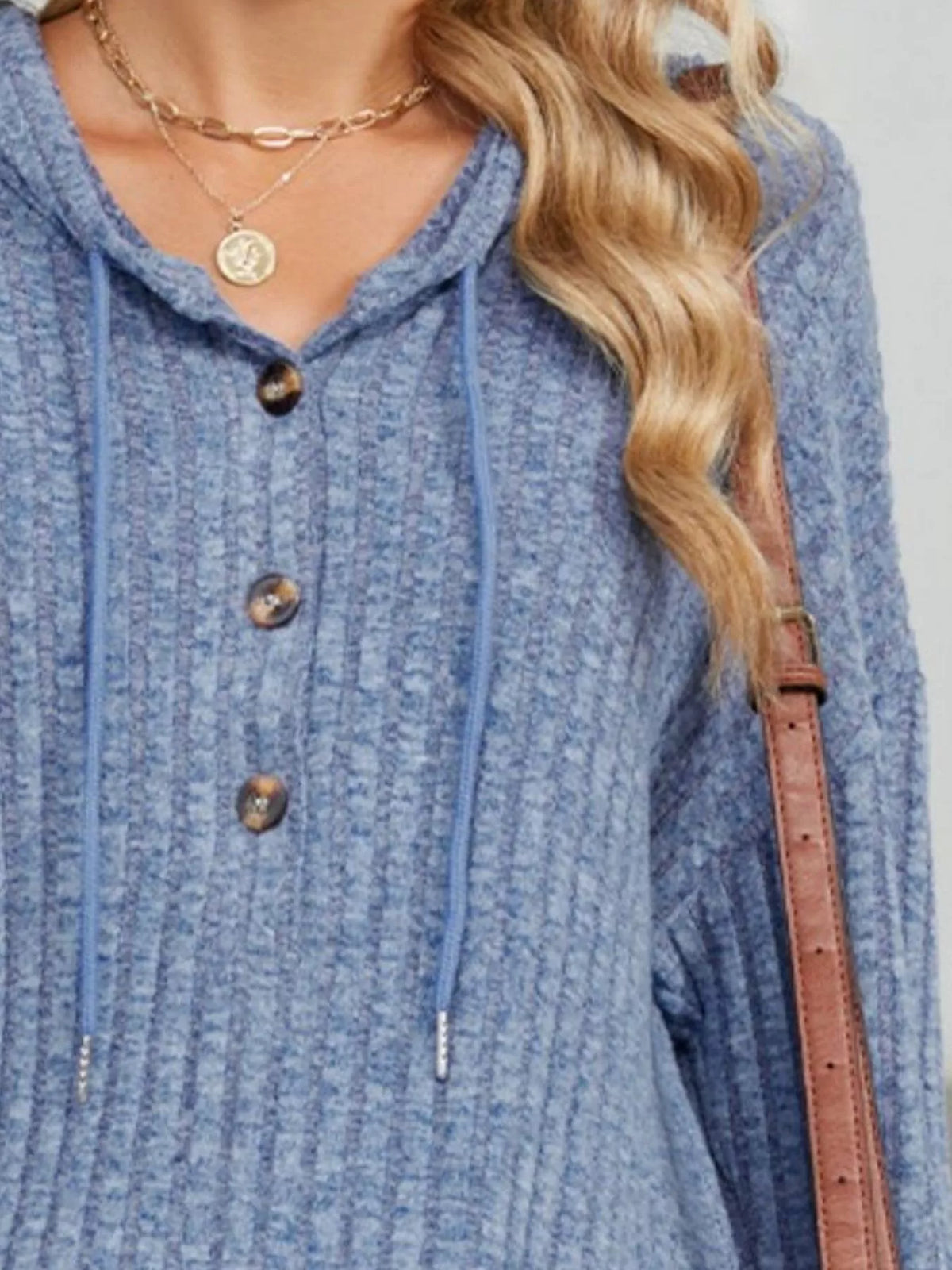 Women's ribbed knit hoodie - detail