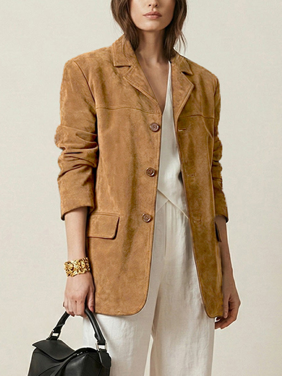 Tan suede-look blazer with a notch lapel and two flap pockets in brown