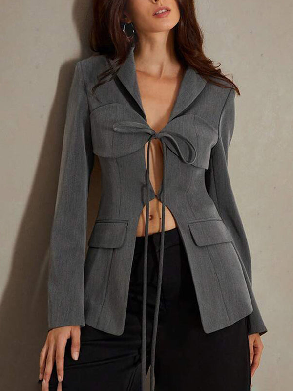 Tie-front blazer with a notch lapel and two flap pockets in grey