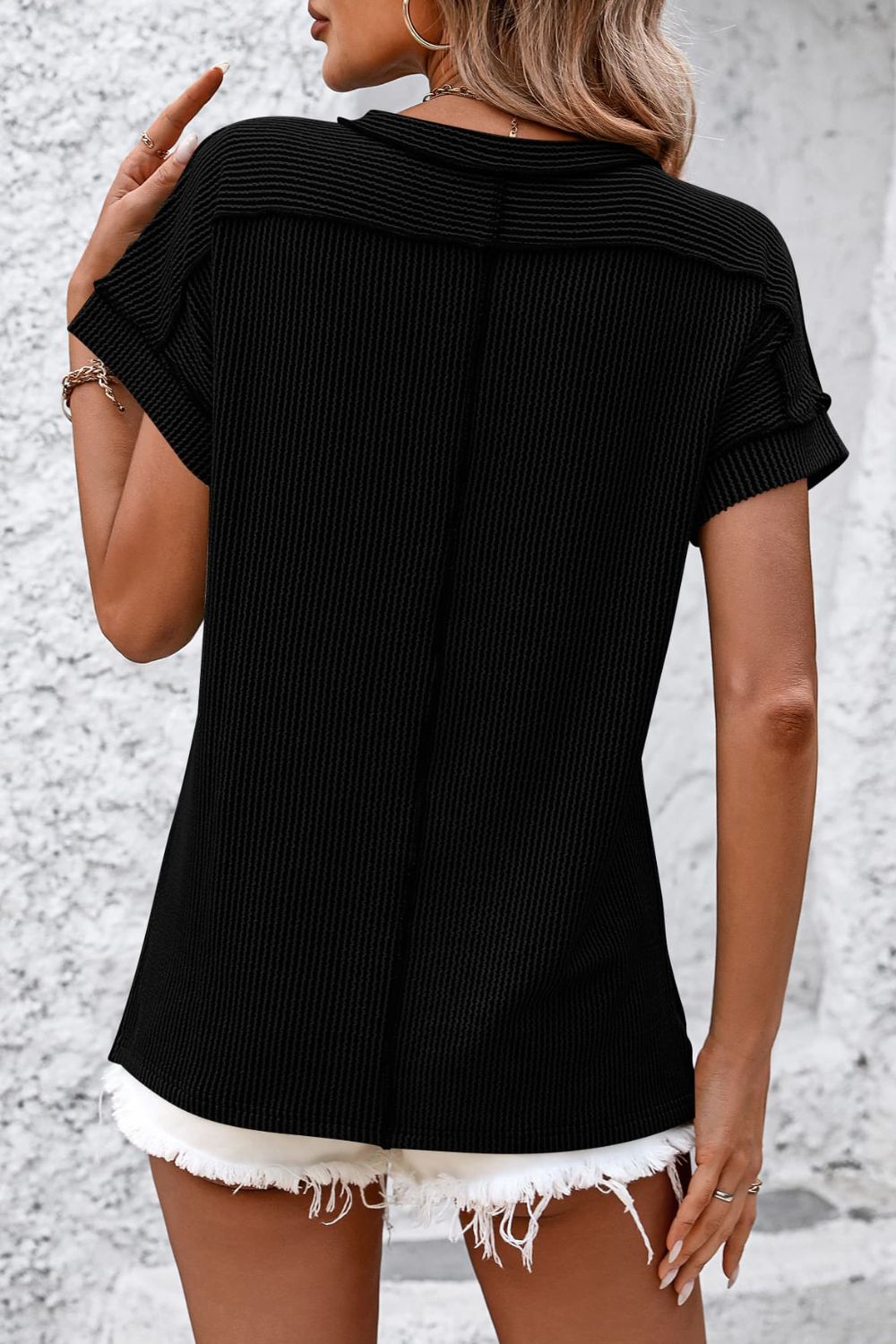 Women's ribbed short sleeve top - detail