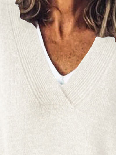 Women's V-neck dropped shoulder jumper - detail