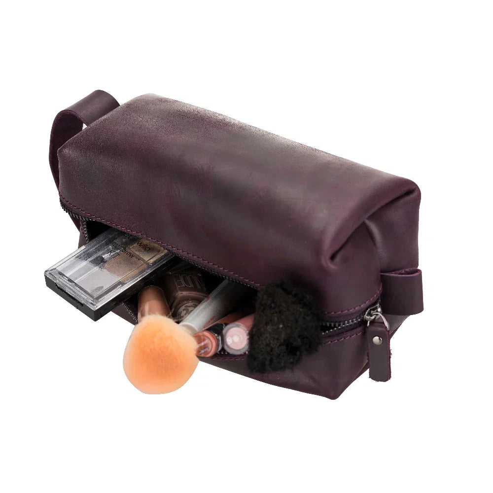 Leather Wash Bag in Sandy Purple