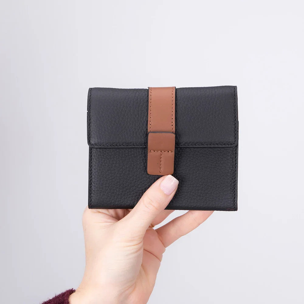 Women's Leather Wallet – Full-grain leather – view 26