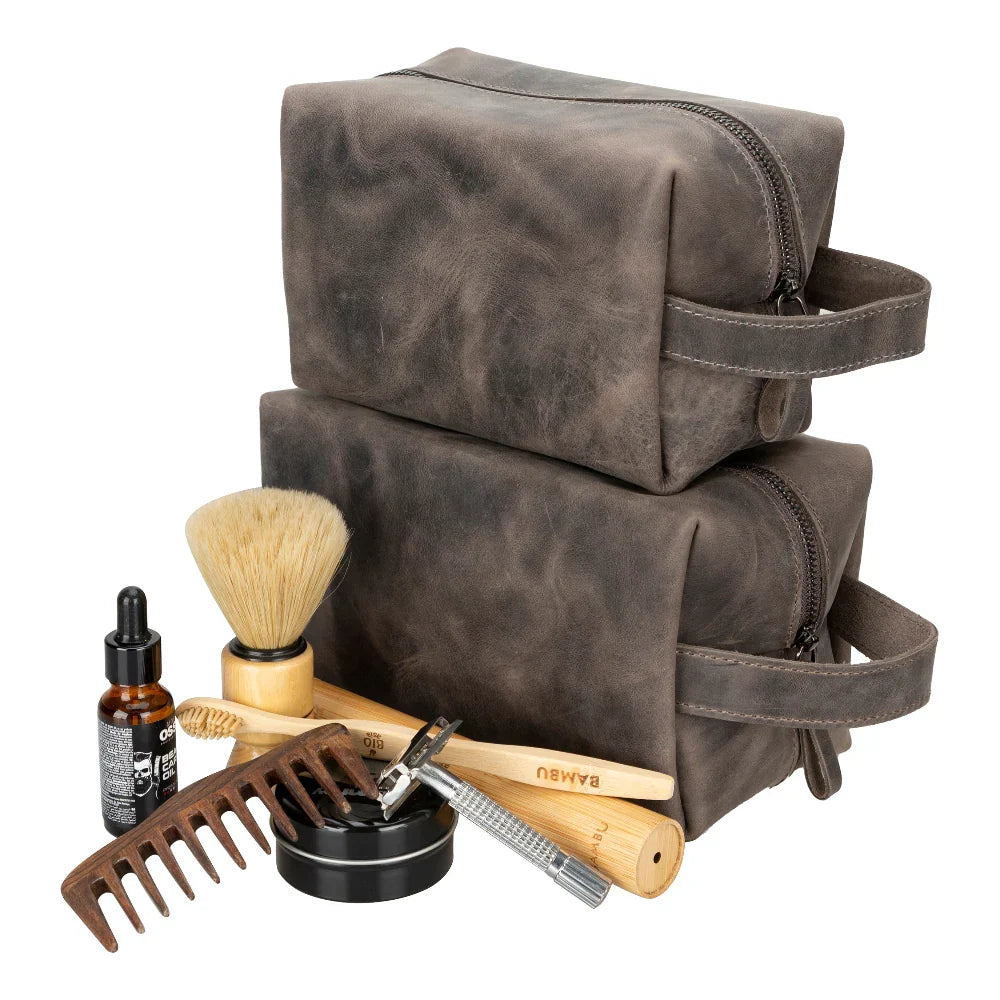 Leather Wash Bag in Cocoa