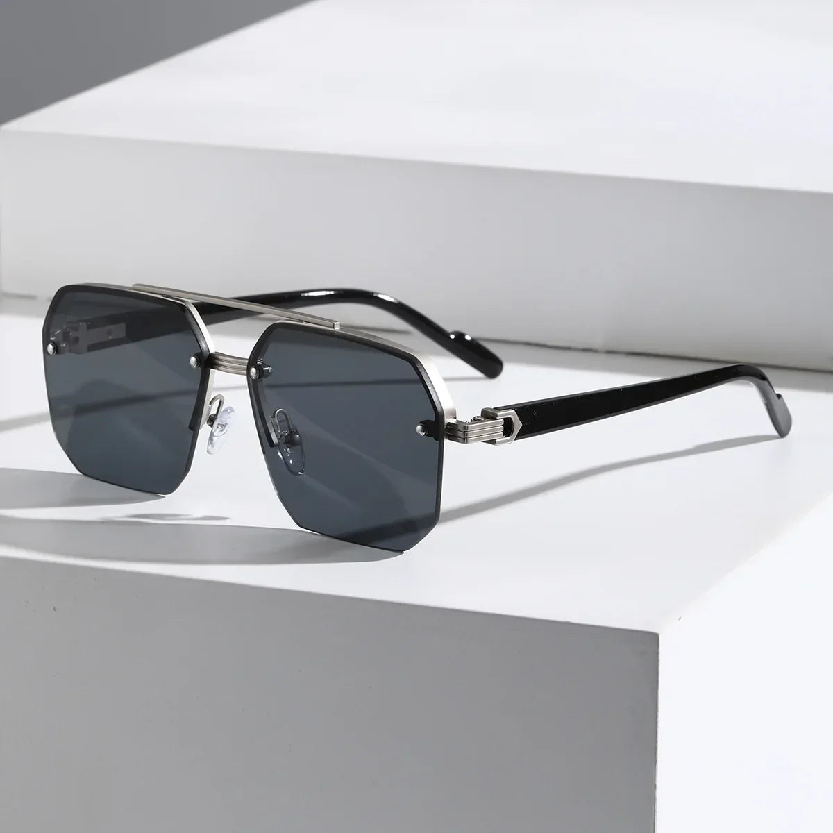 Women's Montego Round Sunglasses – Polycarbonate UV400 – side view
