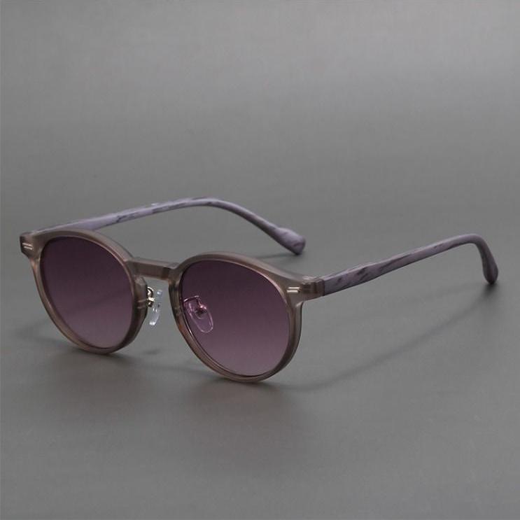 Women's Wood Effect Sunglasses – Scratch-Resistant UV – close-up detail