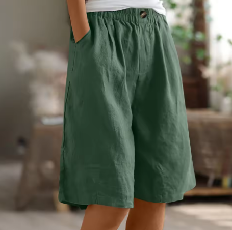 Women's Shorts - Relaxed Summer Fit in Khaki