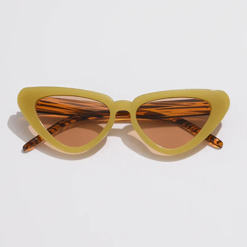 Women's Monroe Retro Sunglasses – UV400 Fashion Style – side view