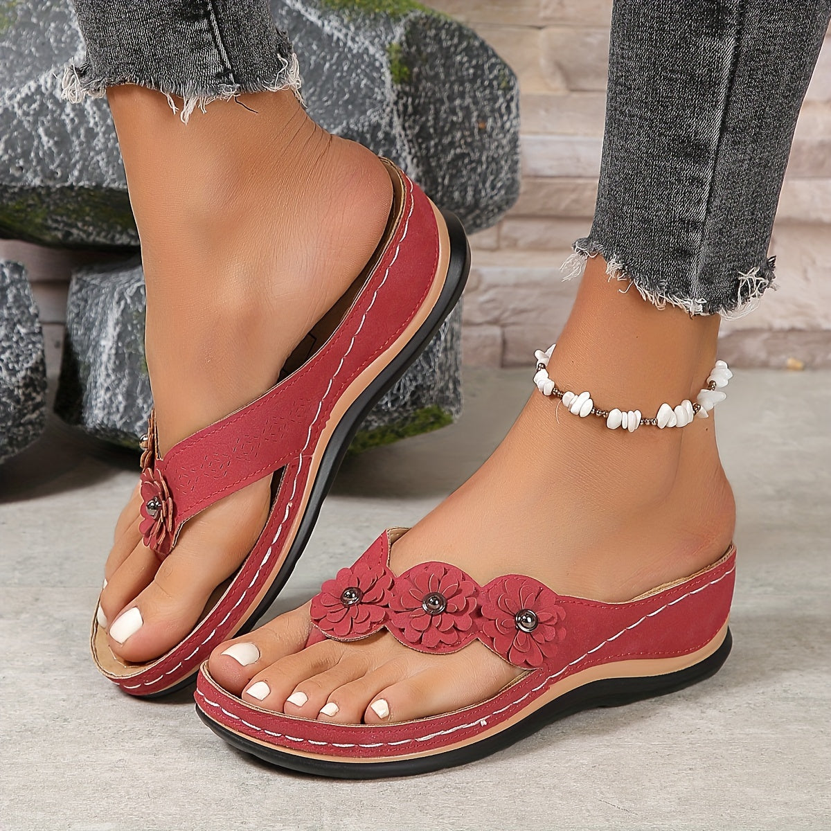 Women's Sandals - Orthopedic Slip-On Sandals in Pink