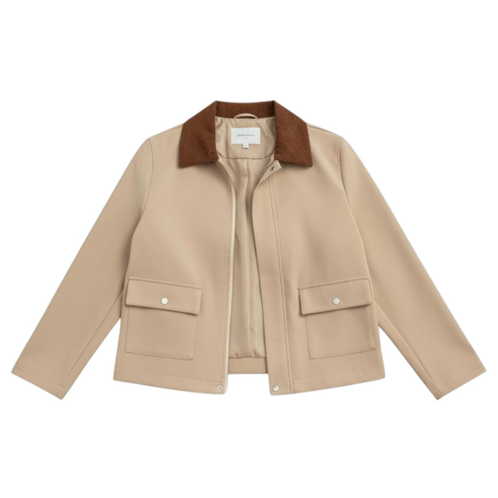 Short sand-coloured jacket with a brown corduroy collar and flap pockets