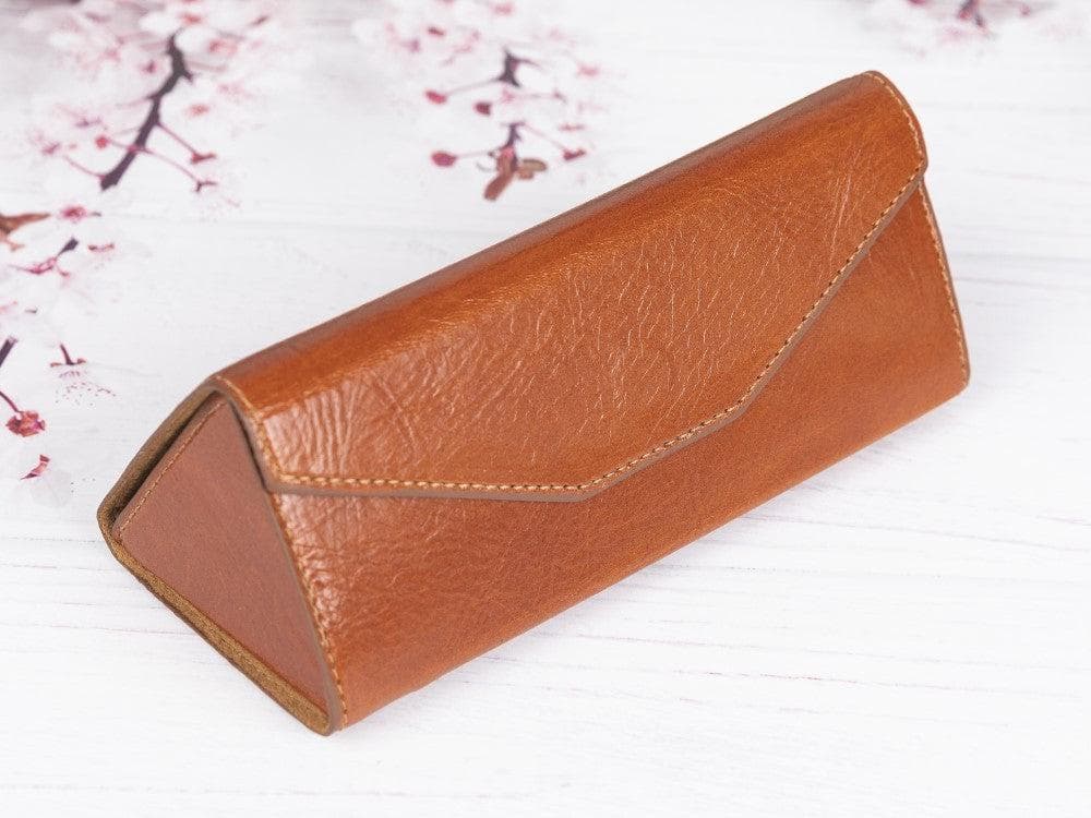 Leather Glasses Case in Sandy Tan