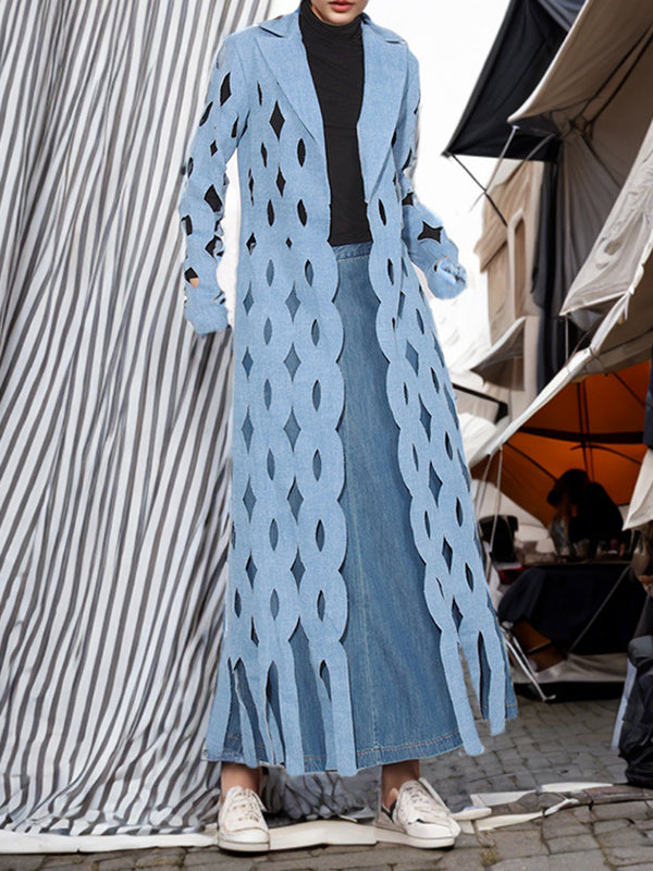 Floor-length denim coat with cut-out diamonds and a fringed hem