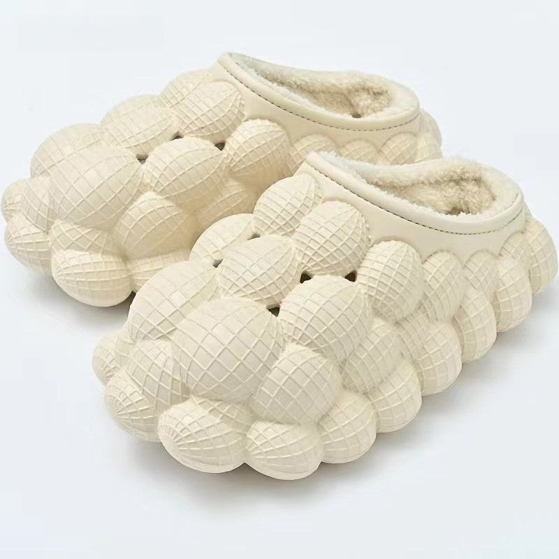 Bubble slides in EVA with round bubbles over the whole upper and a plush lining - cream