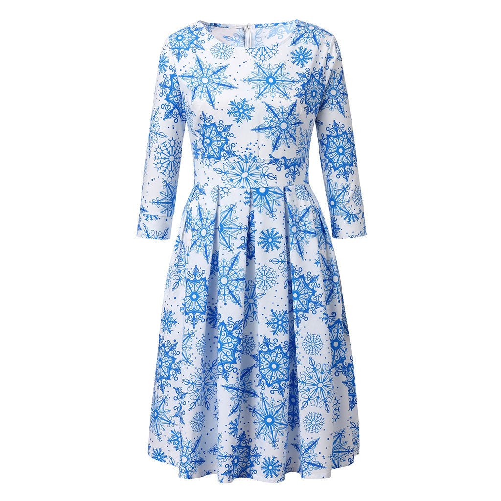 Women's Christmas midi dress with three-quarter sleeves and pleated skirt