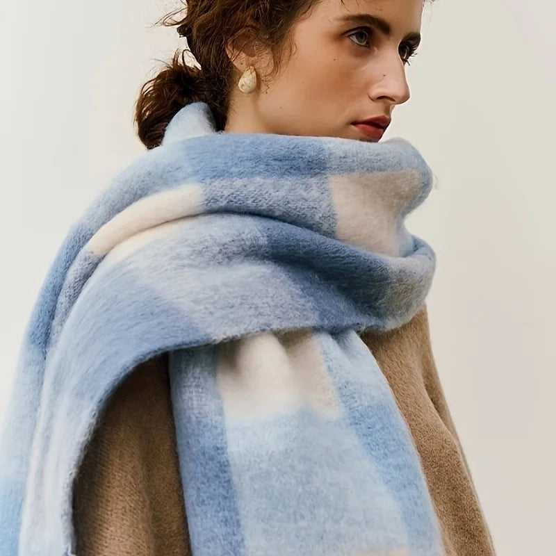 Women's thick fluffy colour block scarf with chunky fringe - light blue/white