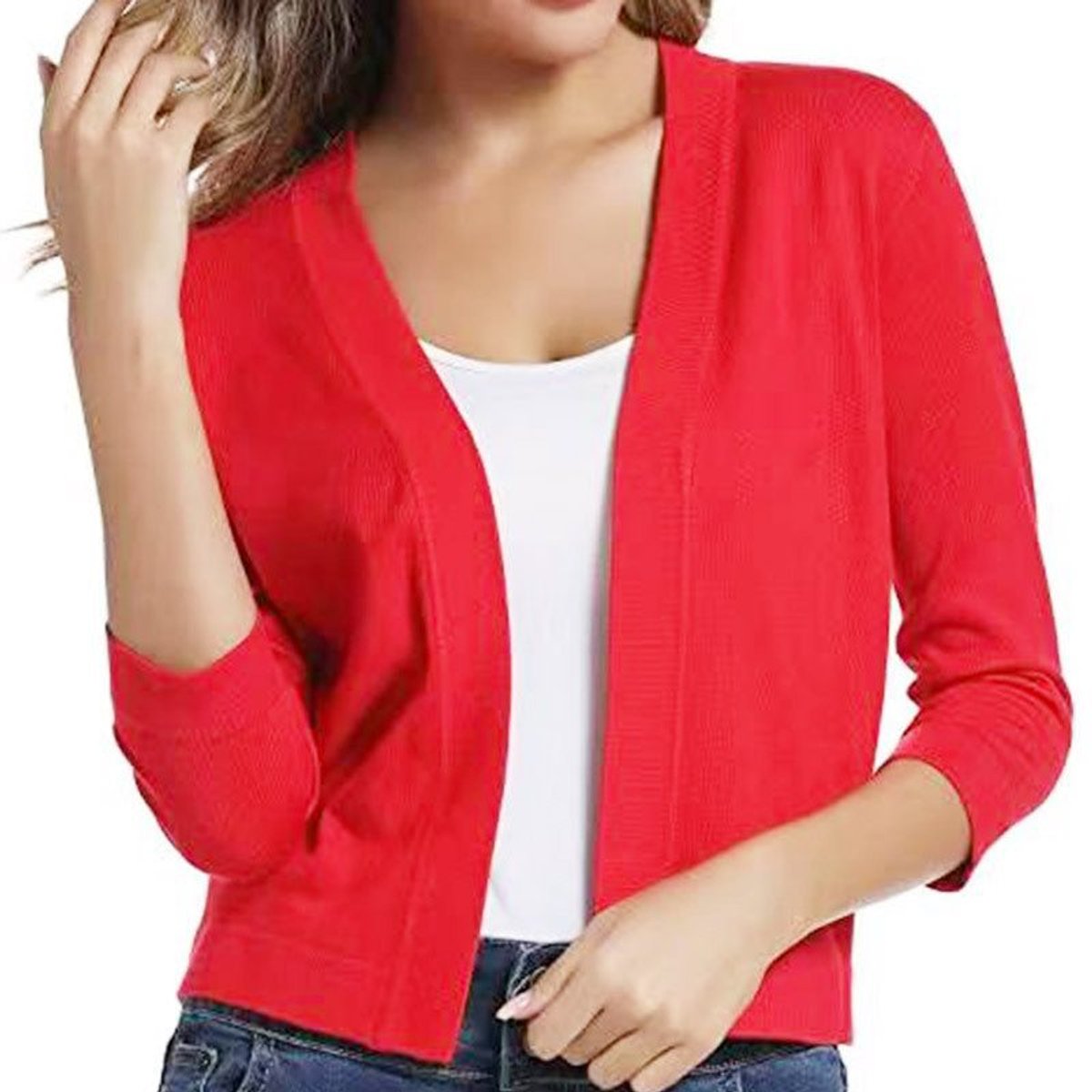 Women's cropped open front cardigan in a fine knit with three-quarter sleeves