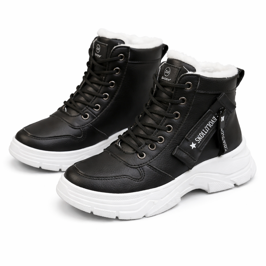 Chunky lace-up ankle boots with a faux fur lining and a platform sole in black