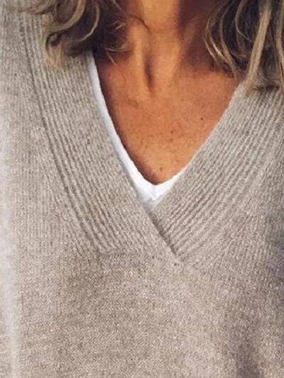 Women's V-neck dropped shoulder jumper - detail