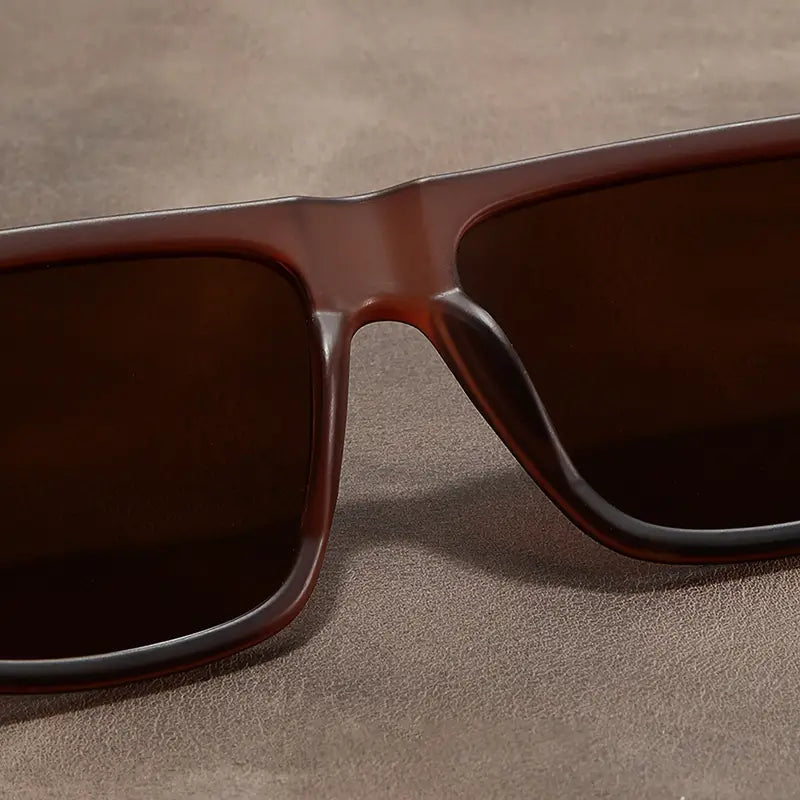 Unisex Woody Oak Wood Sunglasses – UV400 Natural Style – alternative view