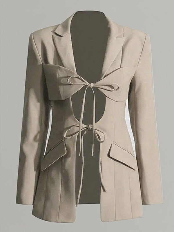 Tie-front blazer with a notch lapel and two flap pockets