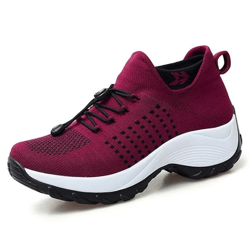 Women's ergonomic slip-on trainers with a sock collar and toggle laces