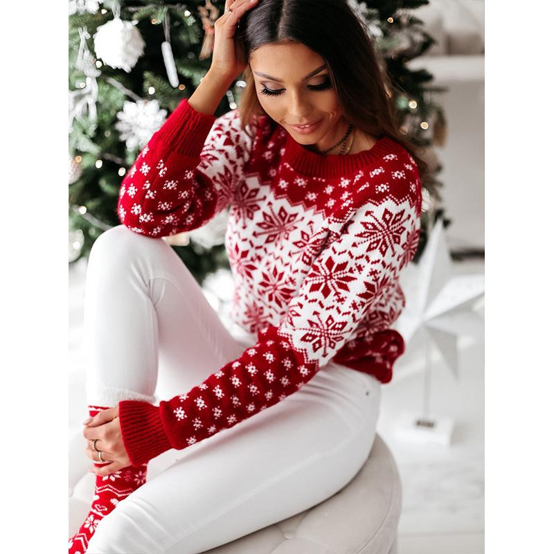 Women's knitted Fair Isle Christmas jumper with snowflakes and crew neck