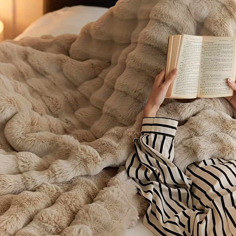 Faux fur throw with a soft bubble texture - view 4