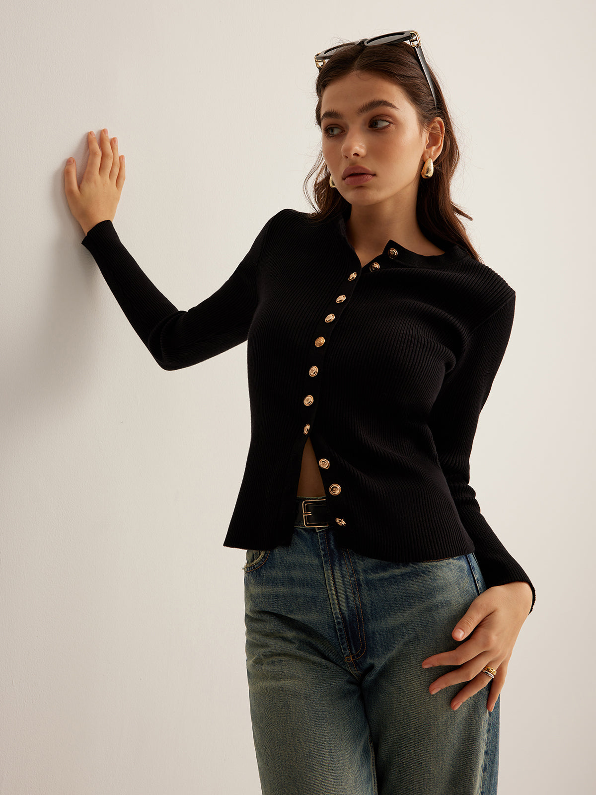 Women's fitted ribbed cardigan with a crew neck and gold-tone buttons
