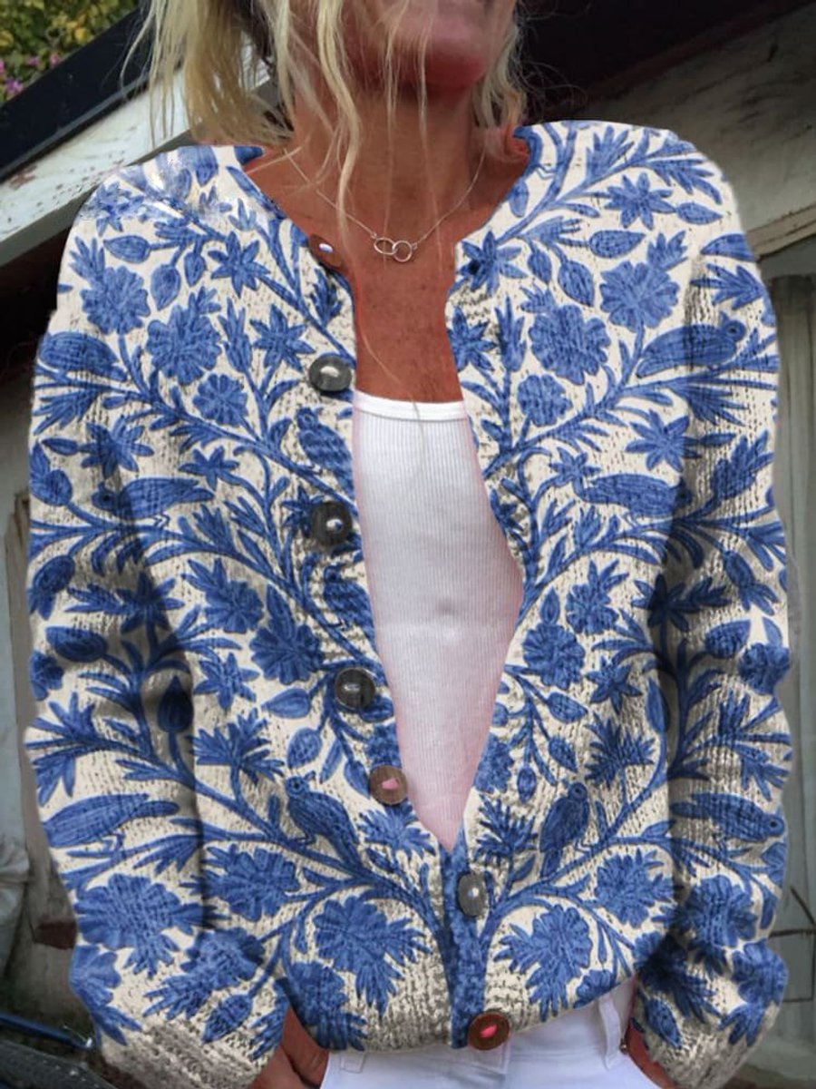 Women's printed knit cardigan with a crew neck and brown buttons - blue leaf