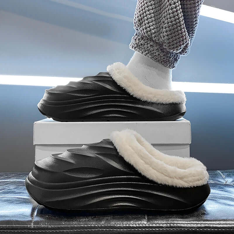 Fluffy slippers with a wave-pattern EVA shell, plush collar and thick sole - view 3