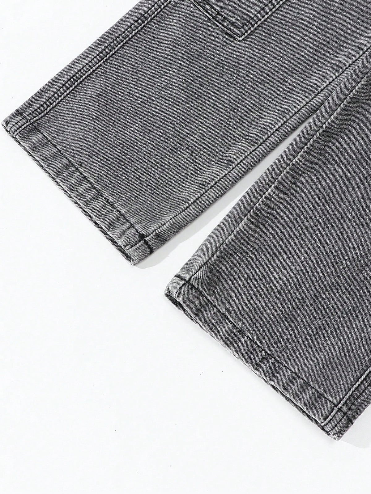 Cargo jeans for girls in cotton denim with large side pockets and a straight leg - view 11