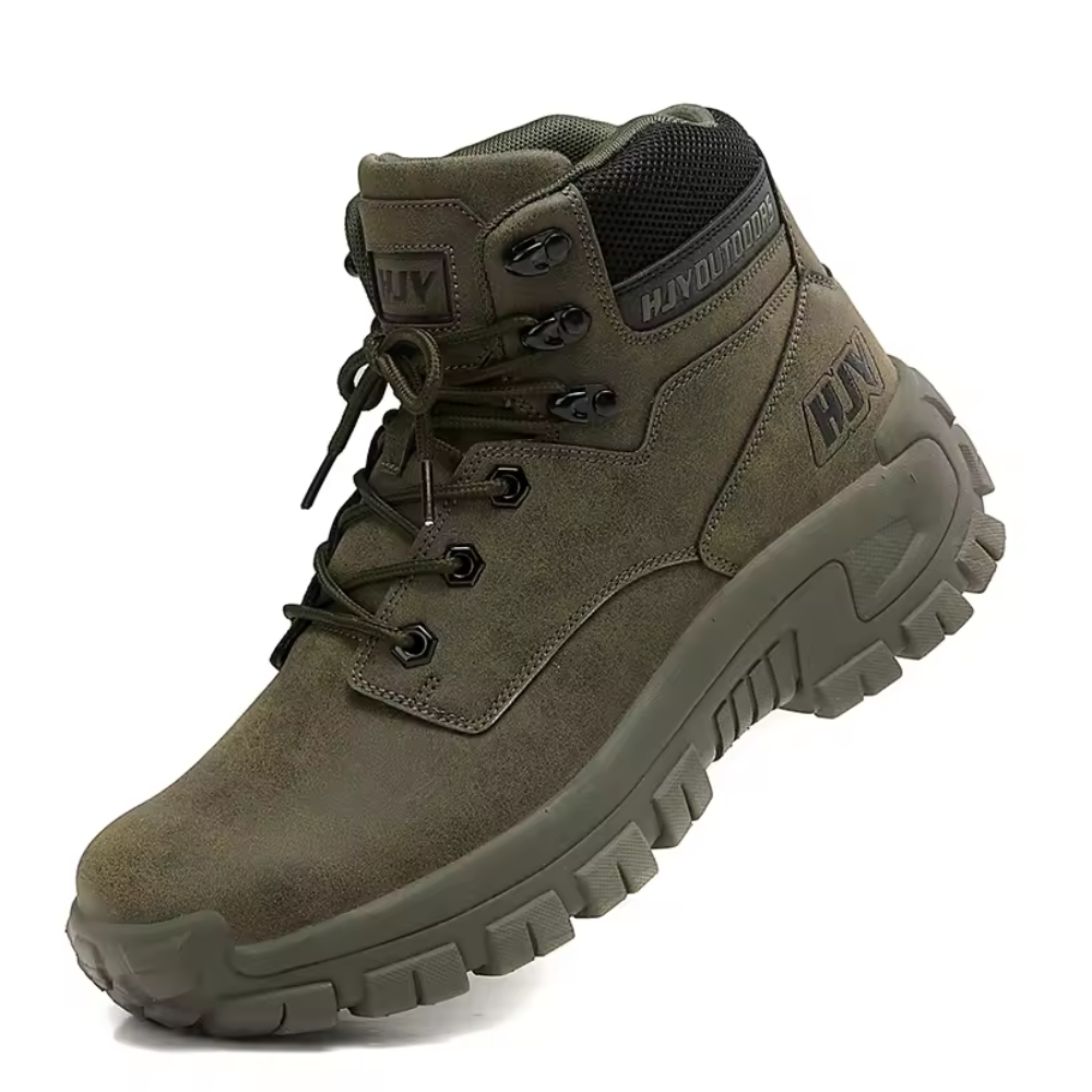 Men's high-top hiking boots with a padded collar and lug sole