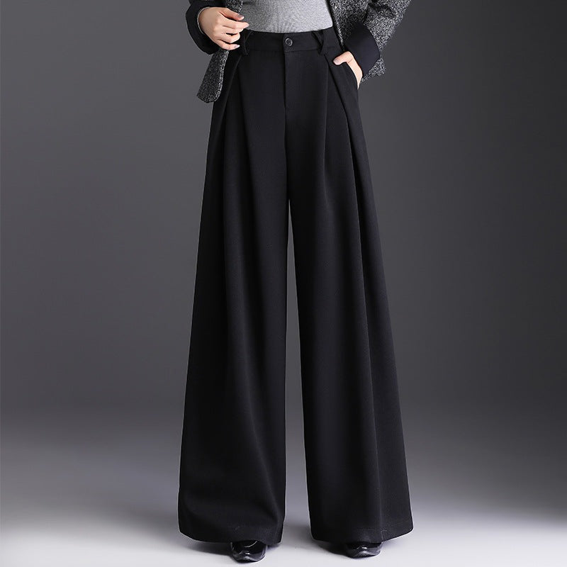 Women's high-waisted wide-leg trousers with deep pleats - black