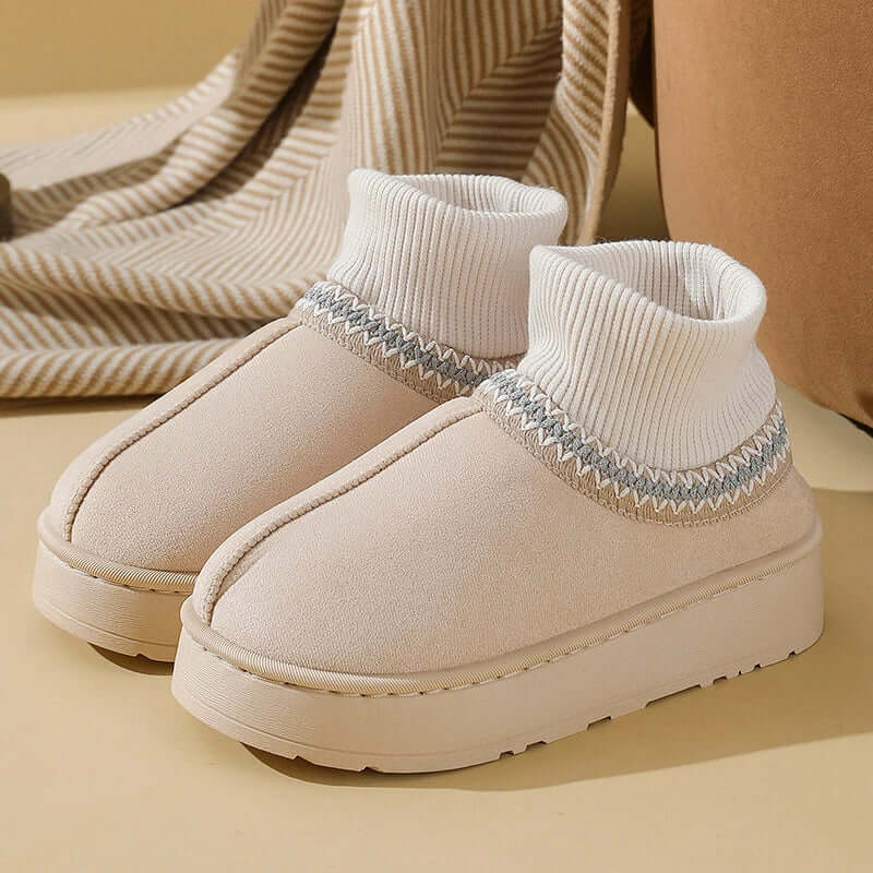 Platform slippers in suede look with a ribbed knit cuff over the ankle - cream
