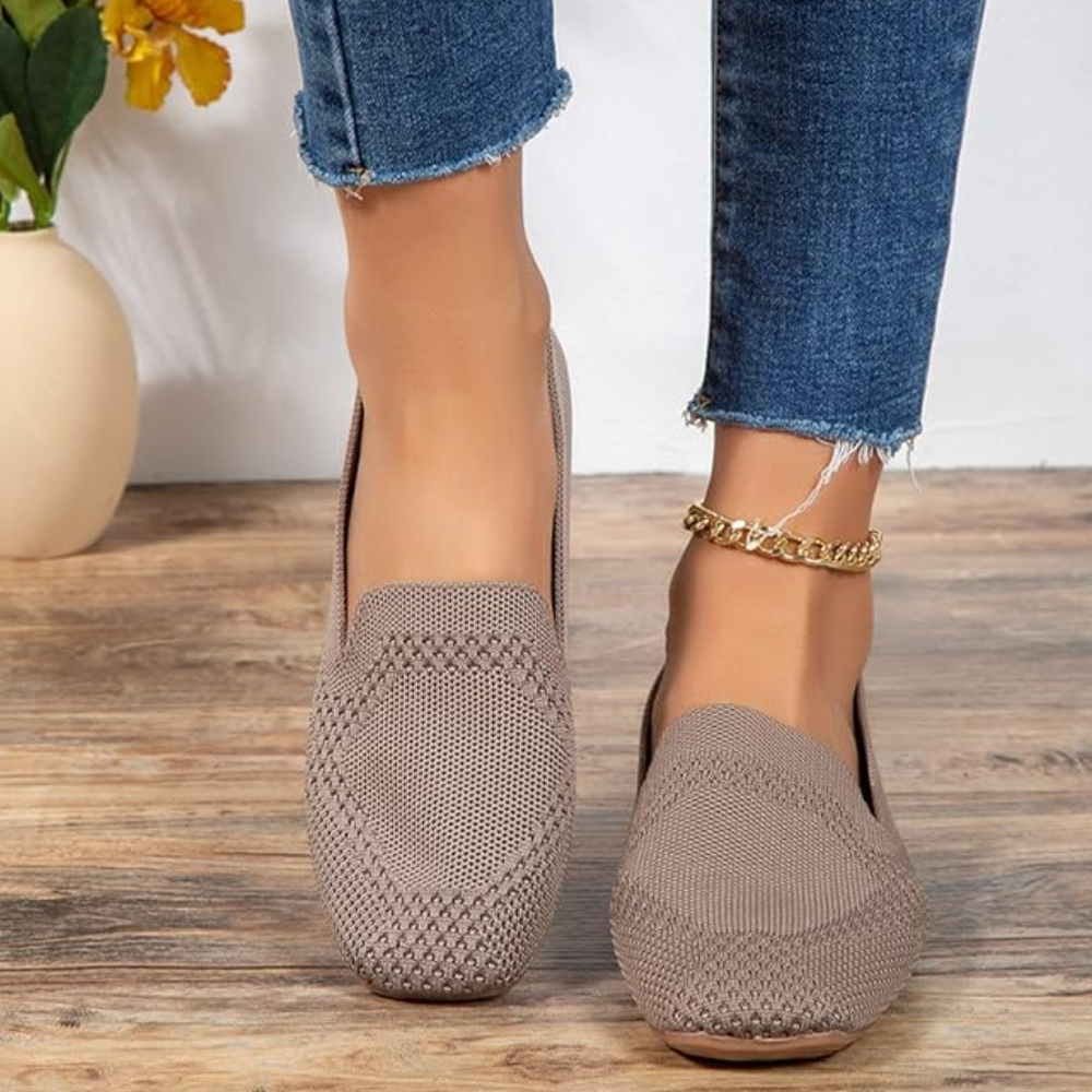 Women's knitted square-toe loafers