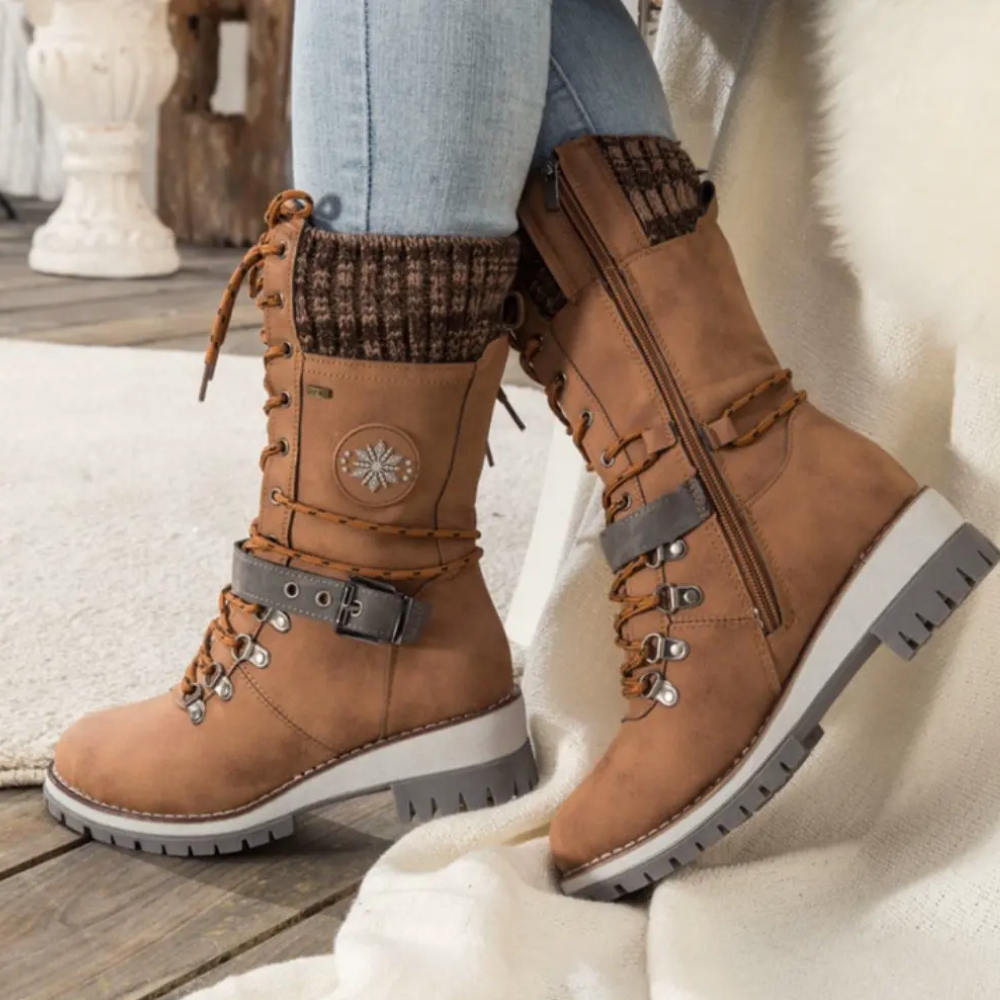 Women's lace-up winter boots with a knitted cuff and buckle