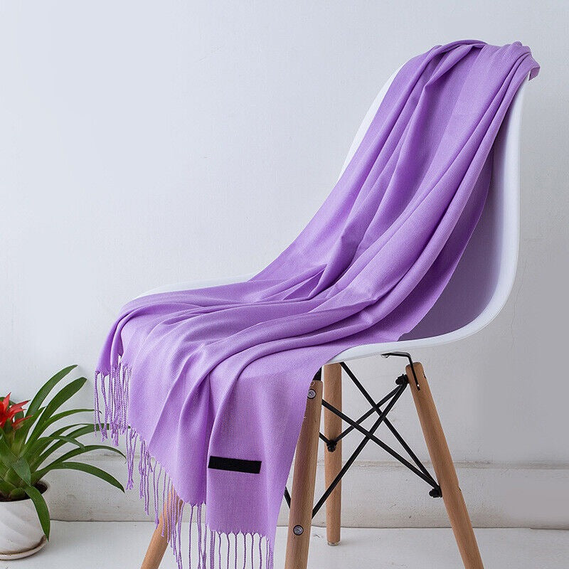 Women's large plain scarf in a soft weave with a short fringe - lilac