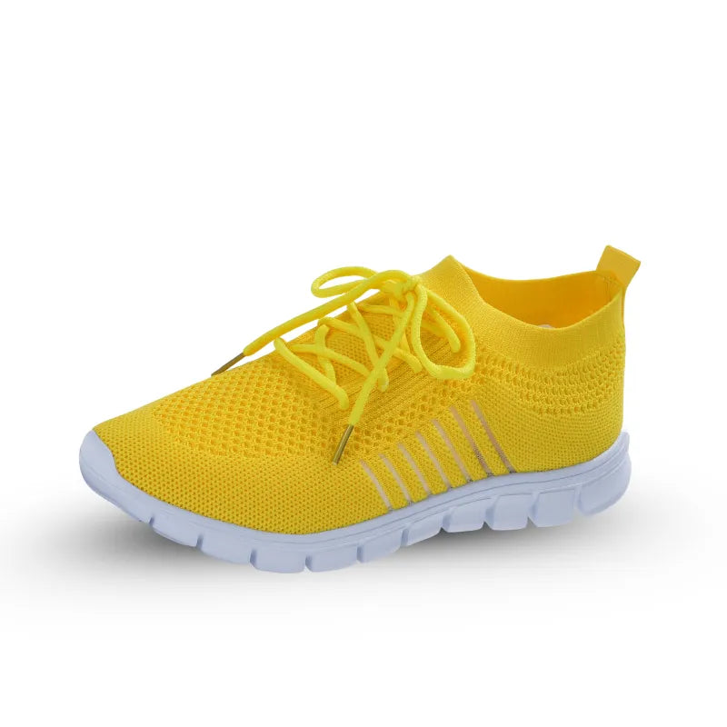 Women's lightweight ergonomic knit trainers with a flexible white sole