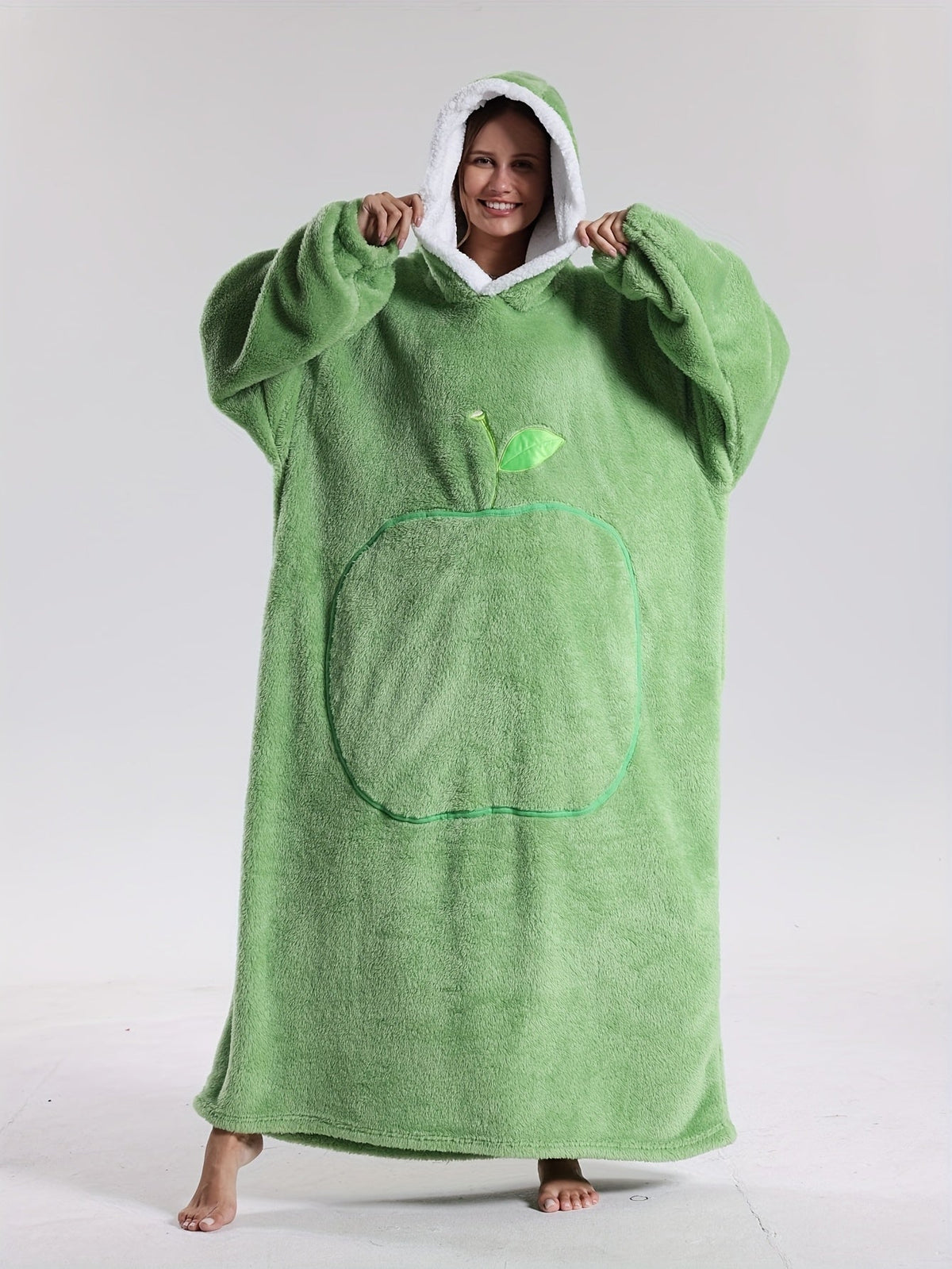 Extra long blanket hoodie with an apple-shaped pocket - green, front